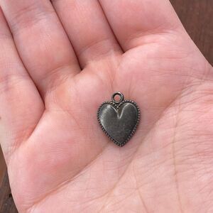 Vintage 925 Sterling Silver Beaded Edge Plain Puffy Heart Pendant Bracelet Charm